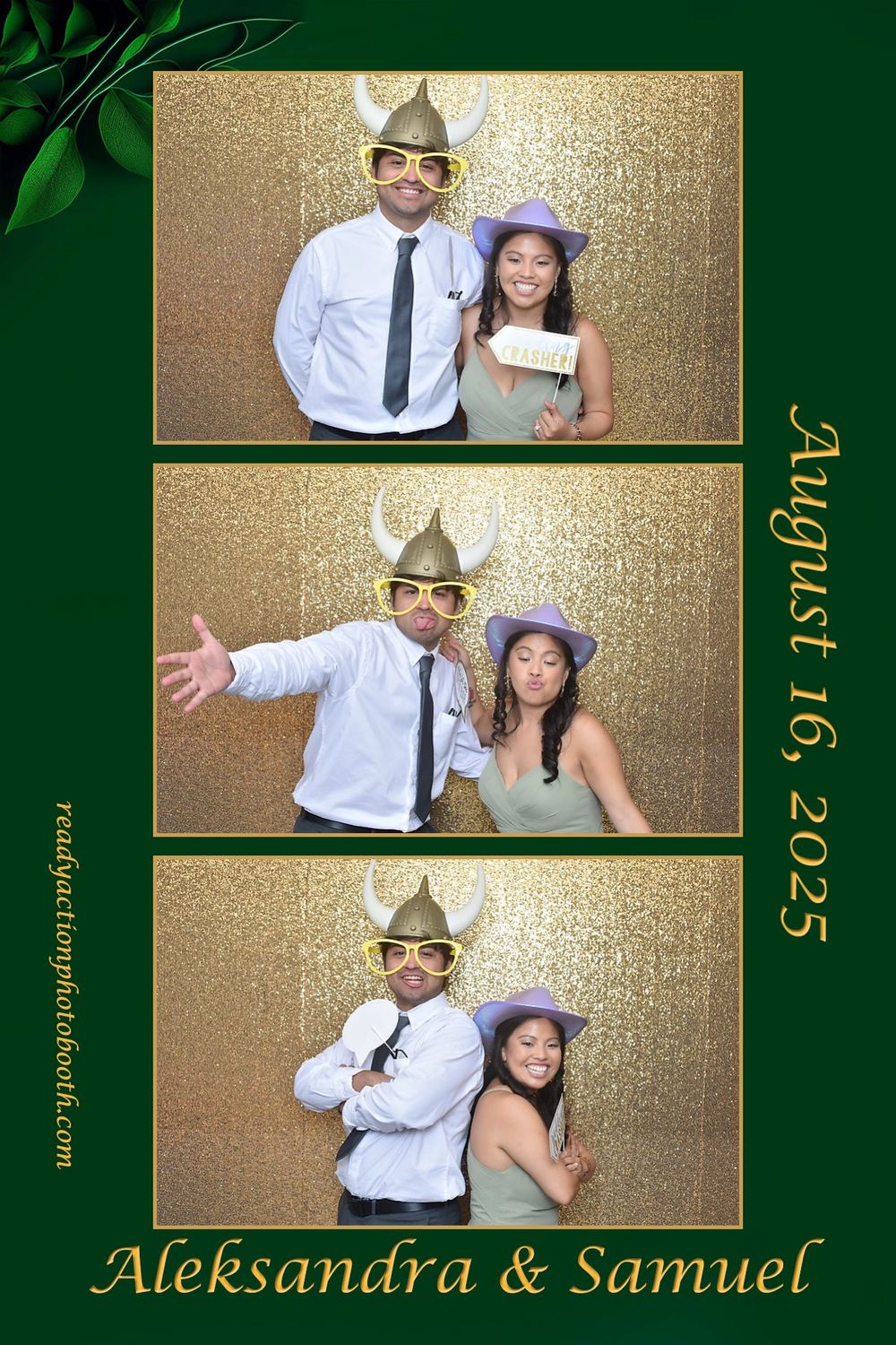 Bride and groom with wedding party in the photo booth